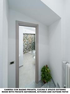 Ένα μπάνιο στο La Ghiara