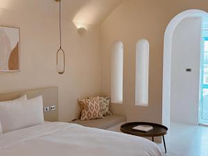 Letto o letti in una camera di Little Greece