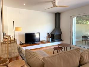Gallery image of LLEBEIG -Casa mediterránea con gran jardín in Cadaqués +26 photos