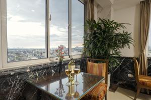 Χώρος καθιστικού στο Chalcedony Grand Hotel