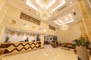 Χώρος καθιστικού στο Chalcedony Grand Hotel