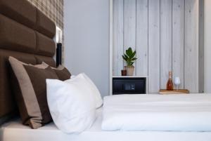 Postel nebo postele na pokoji v ubytování Hotel Innception
