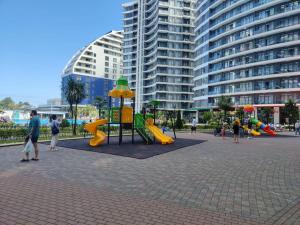 Ο χώρος παιχνιδιού για παιδιά στο Batumi Sea view studio