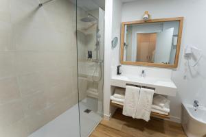 Un baño de Punta Candor Suites