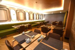 Posezení v ubytování Design Plus Bex Hotel
