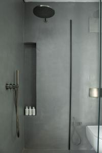 Loder Lodge tesisinde bir banyo