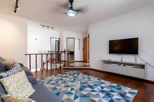 TV/trung tâm giải trí tại Guest House Iguatemi Campinas - Casa Perfeita