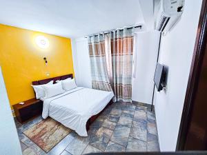 Afbeelding uit fotogalerij van Résidence FAMILIA PHOENIX in Douala +29 foto's