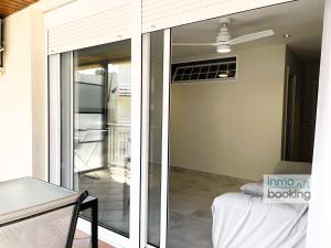 A kitchen or kitchenette at InmoBooking LeriMar