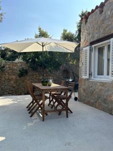 Αίθριο ή υπαίθριος χώρος στο Stone house Vert