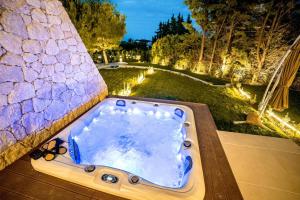 Bazén v ubytování Pelagus Luxury Villas nebo v jeho okolí