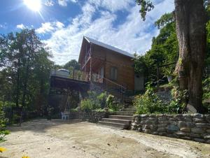 Giardino di House in the clouds&სახლი ღრუბლებში