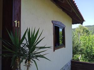 Το κτήριο όπου στεγάζεται  η παραθεριστική κατοικία