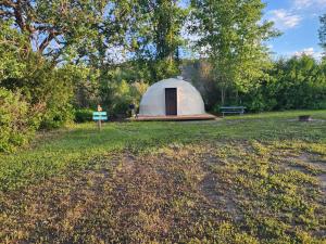 Zahrada ubytování D4 Badlands Bunker Dome- 1 Queen Pet Friendly