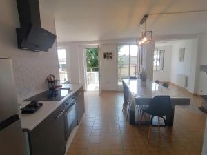 Gallery image of Ô pilotis Appartement avec terrasse et jardin in Le Tréport