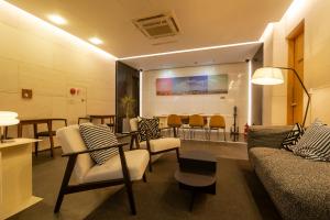 Area soggiorno di Seoul Hotel ShinShin Myeongdong
