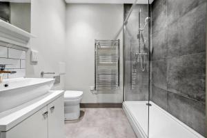 Gallery image of Ezy Property Solution Short Lets & SA Maidstone in Kent