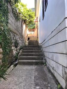 Fotografie z fotogalerie ubytování Apartmani Njivice v destinaci Igalo
