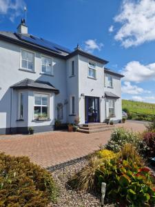 Hoone, kus the country house asub