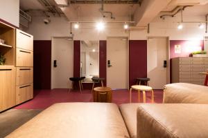 Posezení v ubytování Imano Tokyo Hostel