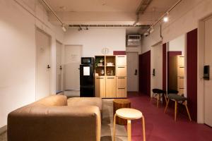 Kuchyň nebo kuchyňský kout v ubytování Imano Tokyo Hostel