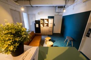 Kuchyň nebo kuchyňský kout v ubytování Imano Tokyo Hostel