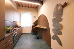 Dapur atau dapur kecil di A due Passi dal Porto e dal Mare