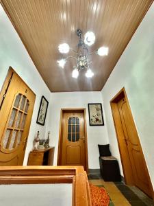 Fotografie z fotogalerie ubytování Grandpas House v destinaci Gjirokastër