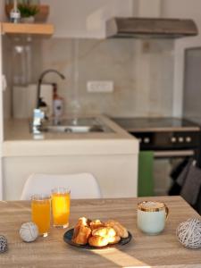 Photo de la galerie de l'établissement Regina - Luxury Apartments, à Kalymnos 19 autres photos