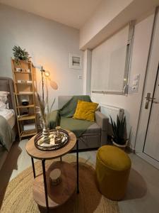 Ένα ή περισσότερα κρεβάτια σε δωμάτιο στο òlea Apartment
