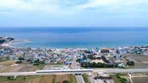 Landskap semula jadi dekat dengan rumah tamu ini