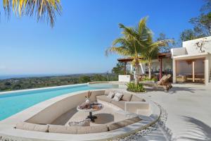 Πισίνα στο ή κοντά στο Castle Lunita top ocean view villa of Uluwatu
