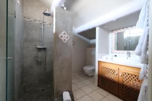 Chambres du Vieux Bistrot的一间浴室