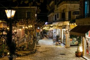 Το κτήριο όπου στεγάζεται  το διαμέρισμα