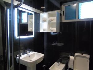 Φωτογραφία από το άλμπουμ του Hotel A&A σε Gjinazez