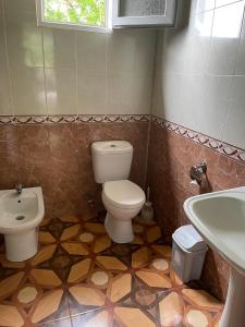 Koupelna v ubytování Tskaltubo Guesthouse Oda + 7 fotografií