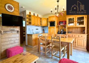 Η κουζίνα ή μικρή κουζίνα στο CHALET duplex Mont-Saxonnex "LE JARBAY " +24 φωτογραφίες