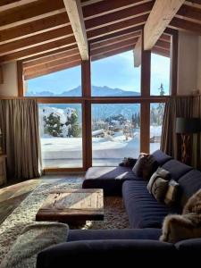 Φωτογραφία από το άλμπουμ του Luxury Chalet in Laax with Stunning Views σε Laax