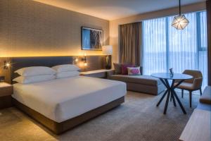 Postel nebo postele na pokoji v ubytování Hyatt Regency Andares Guadalajara