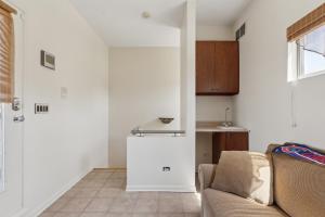 Kuchyň nebo kuchyňský kout v ubytování Family-Friendly South Loop Escape