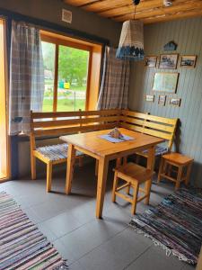 Posezení v ubytování Hostel Kalameeste Maja