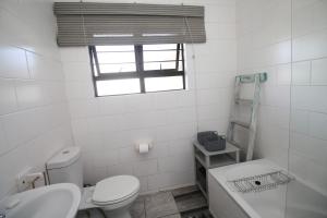 Koupelna v ubytování Fifty on the Rocks + 14 fotografií