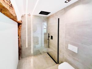 Kopalnica v nastanitvi Charming Authentic Home with Garden