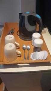 Φωτογραφία από το άλμπουμ του LITTLE PEACEFUL RETREAT Room with bath, Heating, Terrace, Free Wifi Fridge Easy parking σε Nueva Andalucia