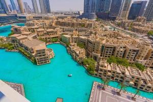 Nespecifikovaný výhled na destinaci Dubaj nebo výhled na město při pohledu z apartmánu