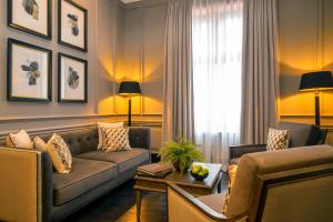 Χώρος καθιστικού στο The Grand Hotel - Heritage Grand