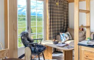 Χώρος καθιστικού στο Cozy Home In Gol With Sauna