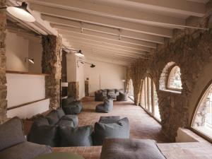 Posedenie v ubytovaní wecamp Cala Montgó