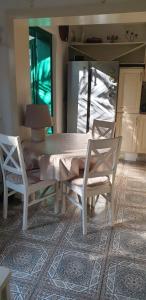 Fotografia z galérie ubytovania Apartment for max 7 pers in Mali Losinj with terrace, air conditioning, WiFi, washing machine 4913-3 v Mali Lošinj