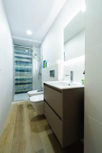 Ένα μπάνιο στο Apartamento acogedor en la Playa de Nules +12 φωτογραφίες